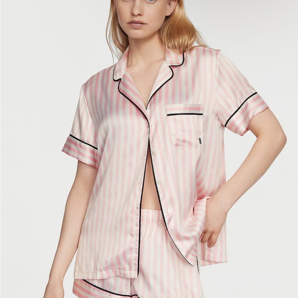 VS pajama set